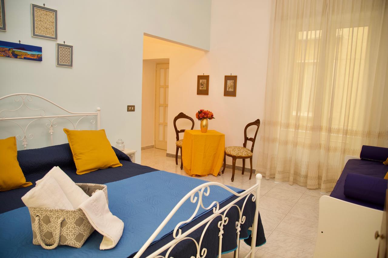 La Terrazza Di Dante Bed & Breakfast Naples Exterior photo